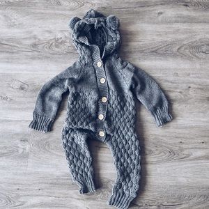 long sleeve buttoned down pom pom ears hood